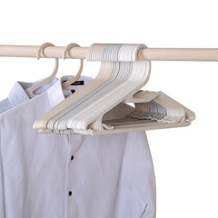 Plastic Seamless Clothes Hanger For Clothes Hanging Clothes Rack